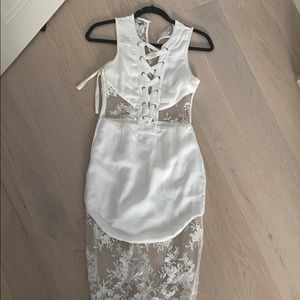 NWOT NBD lace midi dress